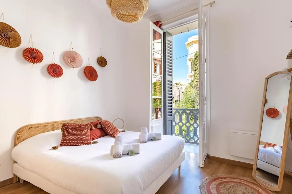Superbe Logement A 5Mins Des Plages, Proche Palais Cannes 0*,